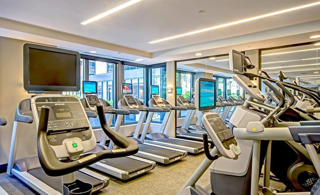 Global Luxury Suites In Downtown เบเทสดา ภายนอก รูปภาพ
