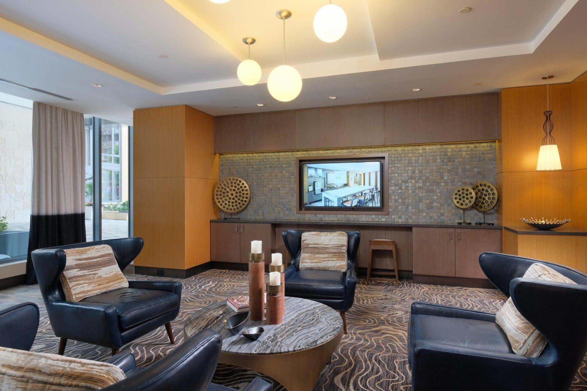 Global Luxury Suites In Downtown เบเทสดา ภายนอก รูปภาพ
