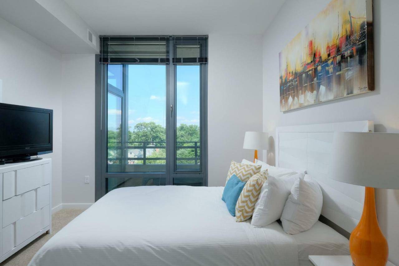 Global Luxury Suites In Downtown เบเทสดา ภายนอก รูปภาพ
